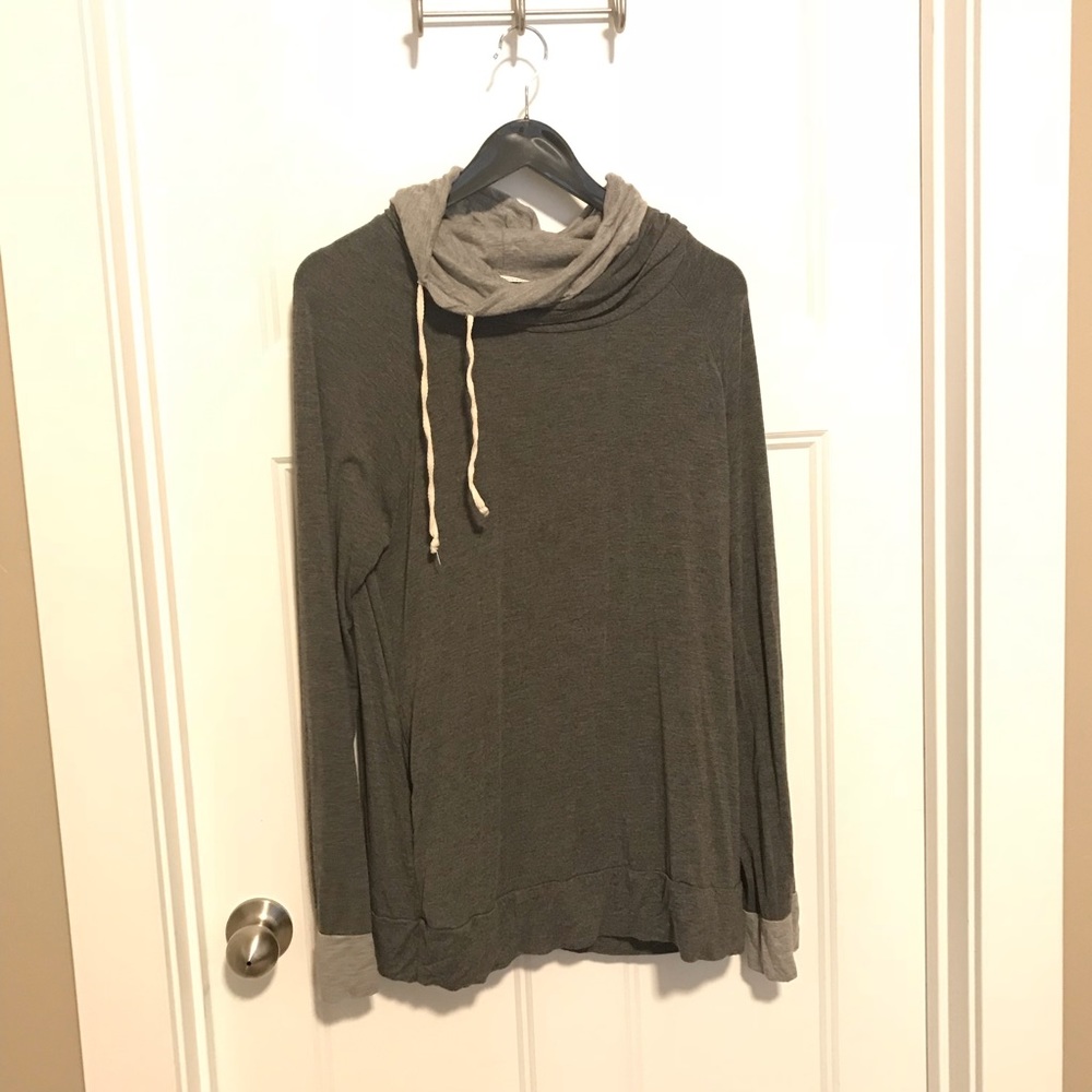 Two tone grey hoodie top size L